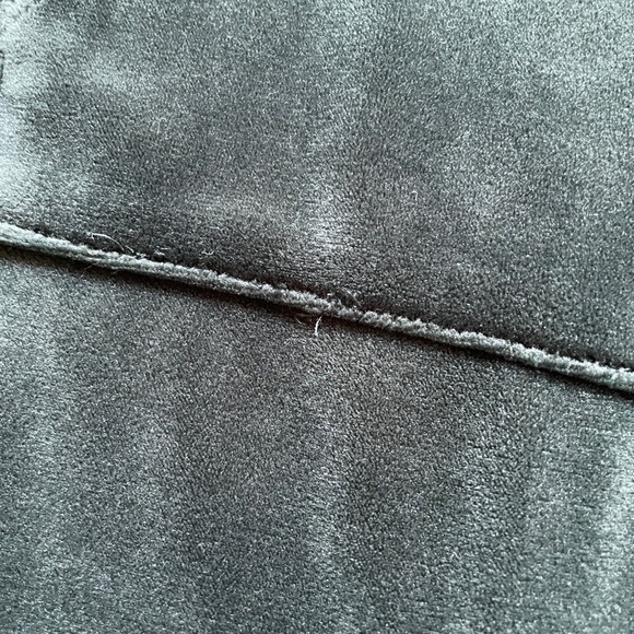 ❌ SOLD - Velour Gymboree One Piece Romper - Picture 2 of 2